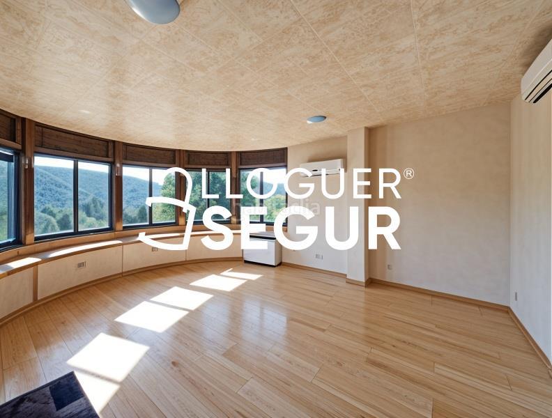 Foto 9e9ad147-caa7-4f53-a97d-680114c90ae1. Rent chalet with heating in La Floresta Sant Cugat del Vallès