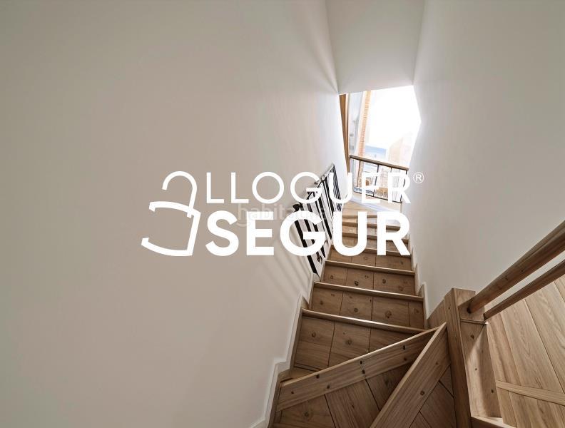 Foto b48bbeee-3b25-4eff-b6a4-e6bce6f2338d. Rent chalet with heating in La Floresta Sant Cugat del Vallès