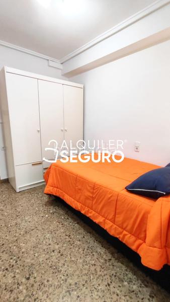 Foto 74e90cd3-c520-46ad-a17b-89d85cfe3252. Rent flat with heating in La Constitución-Canaleta Mislata