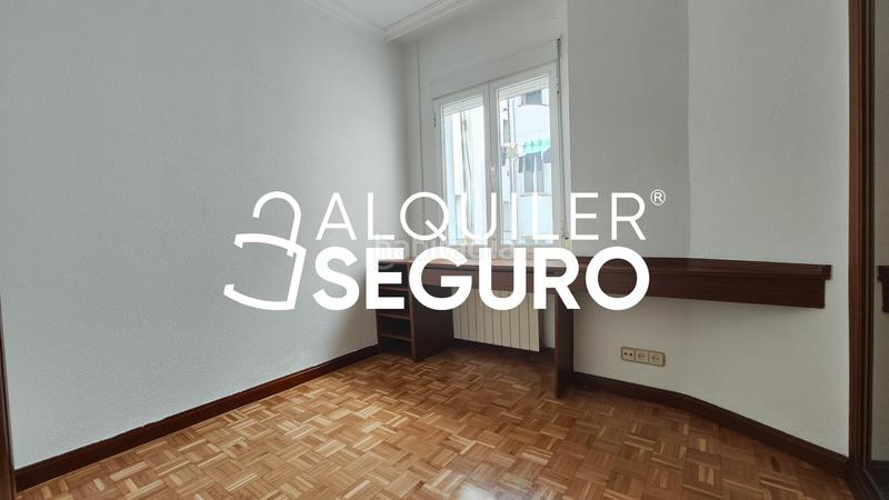 Foto 3b71181f-8dbb-4fc5-92e9-7938cda8b0e1. Miete etagenwohnung mit heizung in Hispanoamérica-Bernabéu Madrid