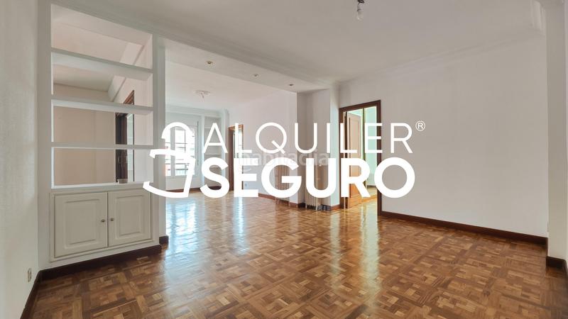 Foto 07225ba5-7ada-4e27-a0b7-e9673a50eb0f. Rent flat with heating in Hispanoamérica-Bernabéu Madrid