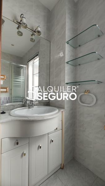 Foto 289e2c28-1886-461c-8138-37f302b22e79. Rent flat with heating in Hispanoamérica-Bernabéu Madrid