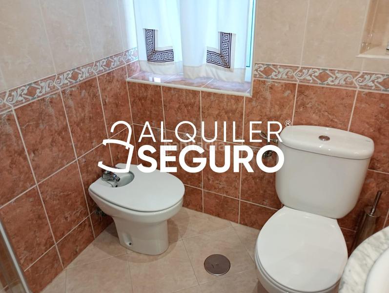 Foto a7df3f3c-988b-45ac-9965-4ca4a4a3a2fd. Alquiler piso  av. del obispo angel herrera oria en Málaga