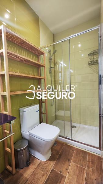 Foto d8e9279d-9d4d-4415-beef-3b1850cad4ee. Rent flat with heating in Embajadores-Lavapiés Madrid