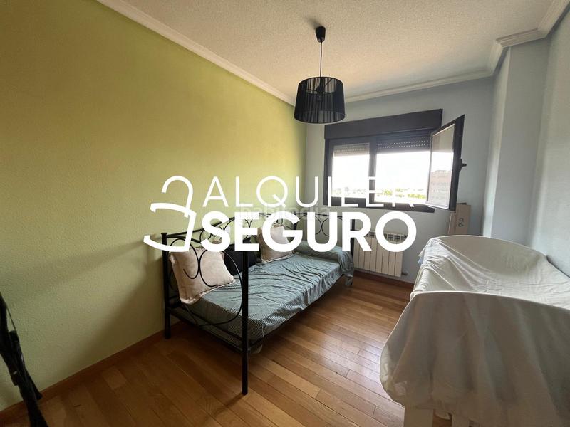 Foto 3b6a61d1-771d-4e0e-9bed-e164ca364274. Alquiler piso  c el greco en El Quiñón Seseña