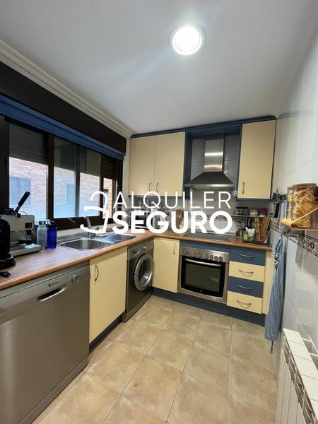 Foto 1eeccb1e-d8a8-4644-a60d-a96dd9b56626. Rent flat with heating parking pool in El Quiñón Seseña