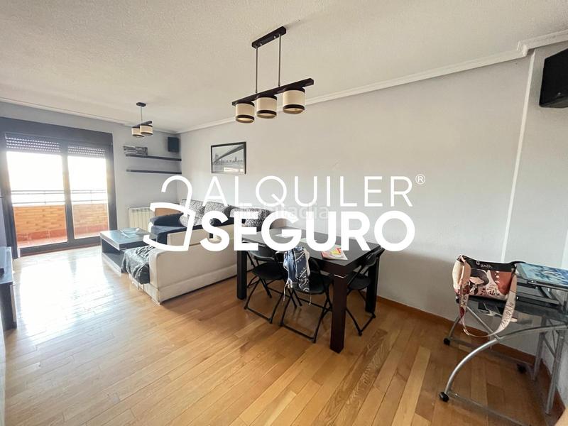 Foto 8512fd75-b36f-4b09-a3e0-f49d254e86ce. Rent flat with heating parking pool in El Quiñón Seseña