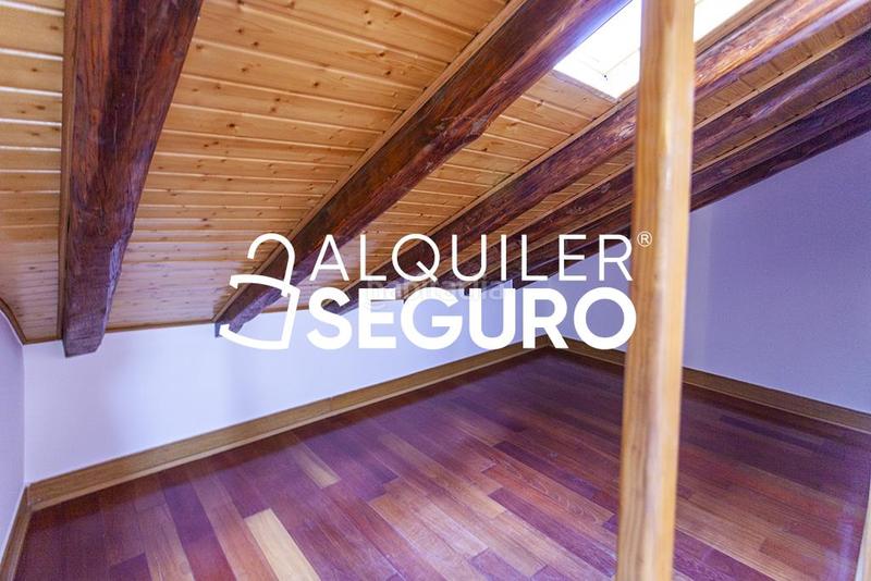 Foto e187bb23-0839-400e-8cee-42fea8ab8542. Lloguer pis amb calefacció a Universidad-Malasaña Madrid