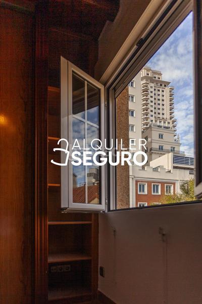 Foto f961322d-fae8-42dd-bf30-c7a260cd354a. Rent flat with heating in Universidad-Malasaña Madrid