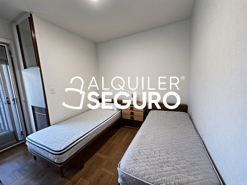 Foto ebf2ba48-bfd3-45ef-ab88-da560d66d334. Rent flat with heating pool in Entrevías Madrid