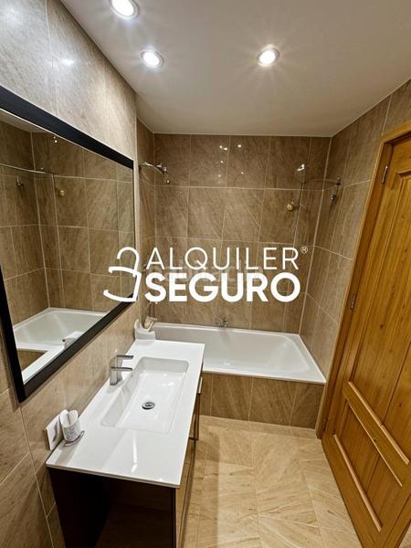 Foto 1b3c3cac-ac48-4cf1-971a-23d70326415b. Location appartement avec chauffage parking dans Humanes de Madrid
