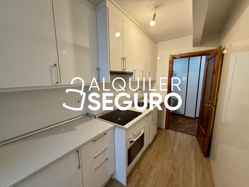Foto 359a9dad-ca9e-485e-b5df-13ad1b2ead78. Rent flat with heating in Centro Getafe