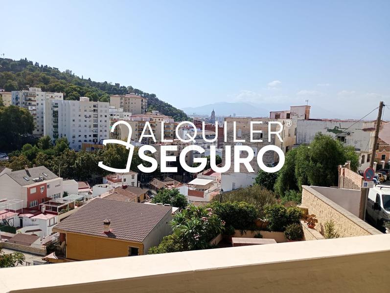 Foto f7e95375-9116-45a1-aaba-12fcd13c4a53. Miete etagenwohnung mit parking in Conde de Ureña Málaga