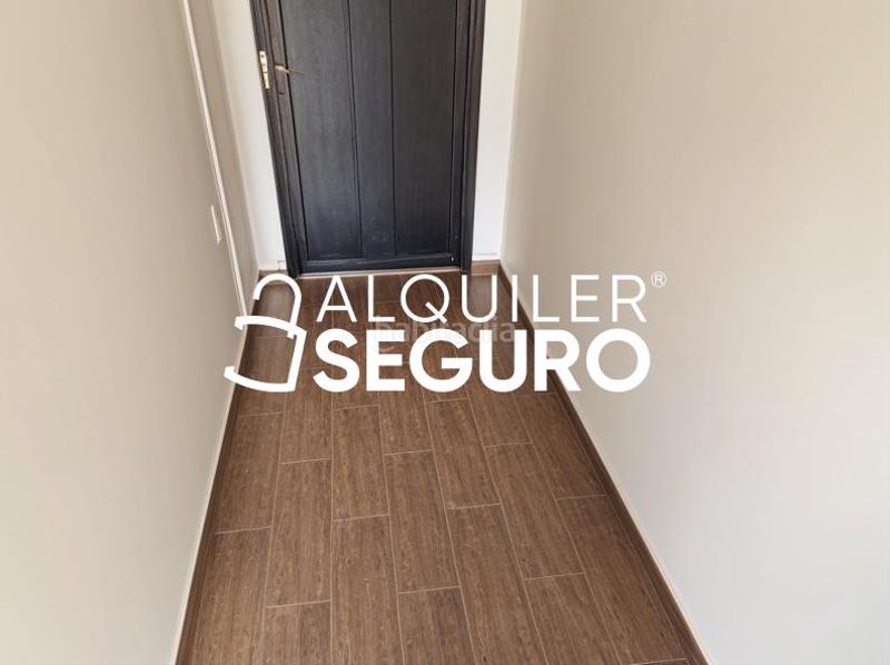 Foto 57ac15b4-417b-44b5-be8f-88cf4a560f96. Alquiler piso  c virgen de montserrat en Centro - Doña Mercedes Dos Hermanas