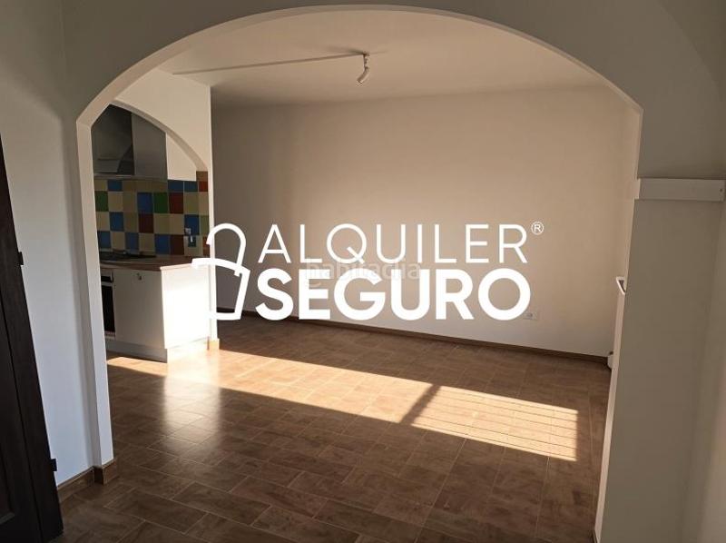 Foto 4fbd0689-6a88-498c-832c-4ba348fd0936. Lloguer pis a Centro - Doña Mercedes Dos Hermanas