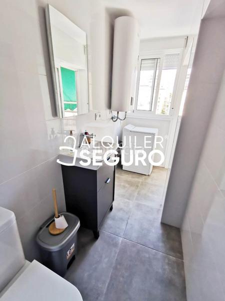 Foto 653dc9b1-2ff2-480a-ad67-b7ee8bd2441c. Affitto appartamento con riscaldamento parcheggio in Benidorm