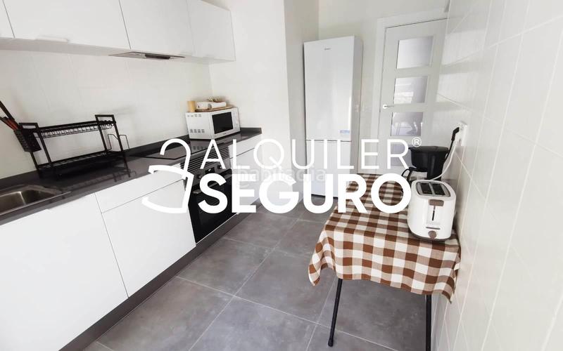 Foto d0727cac-f45b-47bf-9aa3-0e07bf46afaa. Lloguer pis amb calefacció aparcament a Playa Levante Benidorm