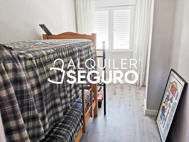 Foto 16a2be4f-fbb8-4212-b2a6-0a89a86ac46f. Rent flat with heating parking in Playa Levante Benidorm