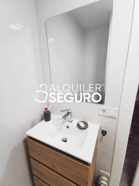 Foto 6e736ace-6785-4d09-8c87-c2f379ce56e3. Rent flat with heating parking in Playa Levante Benidorm