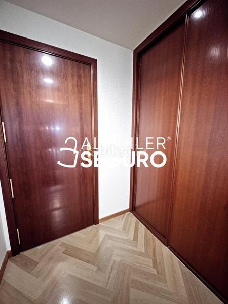 Foto 33789da8-b568-459e-869e-9d61a905fdaa. Alquiler piso  av. del santuario de valver en Madrid