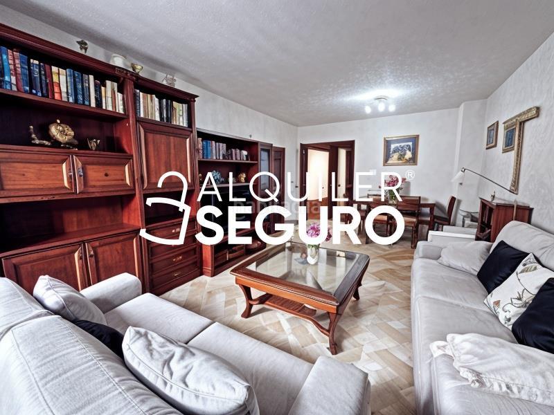 Foto e54517f9-e50c-404d-b6d3-4af2139c2633. Alquiler piso  av. del santuario de valver en Madrid
