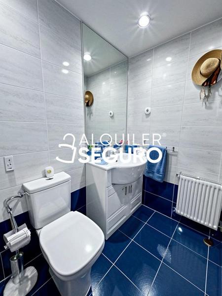 Foto f96dc3ac-a5f2-4206-8b06-5943f62efb8b. Location appartement avec chauffage parking piscine dans Madrid
