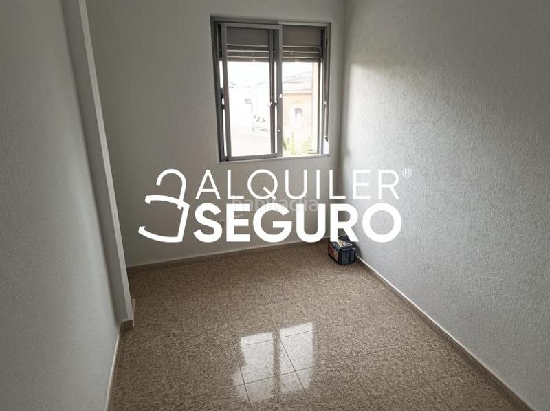 Foto cb0c6340-70f3-4b75-a1ec-0c42b4136f6c. Alquiler piso  av. de Bellavista en Bellavista Sevilla