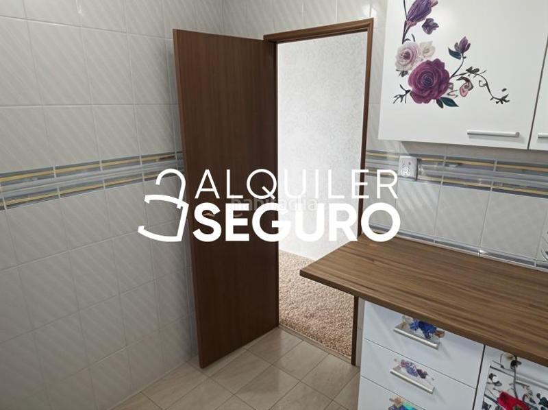 Foto 3ea86755-56eb-4bf0-af67-ae297f9cf0c2. Miete etagenwohnung in Bellavista Sevilla