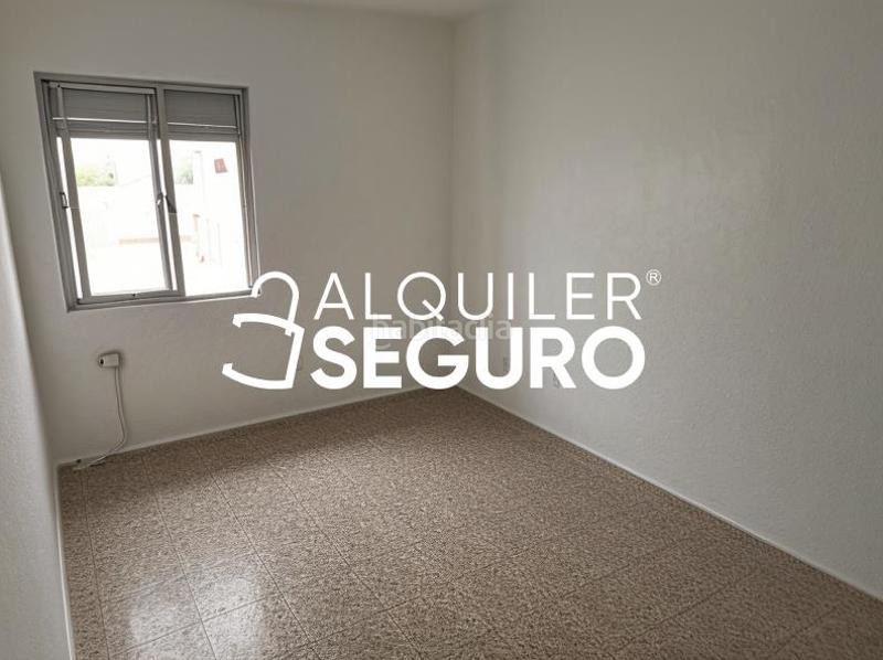 Foto c763562d-b592-4e99-af69-5e6cdaaebf2c. Miete etagenwohnung in Bellavista Sevilla