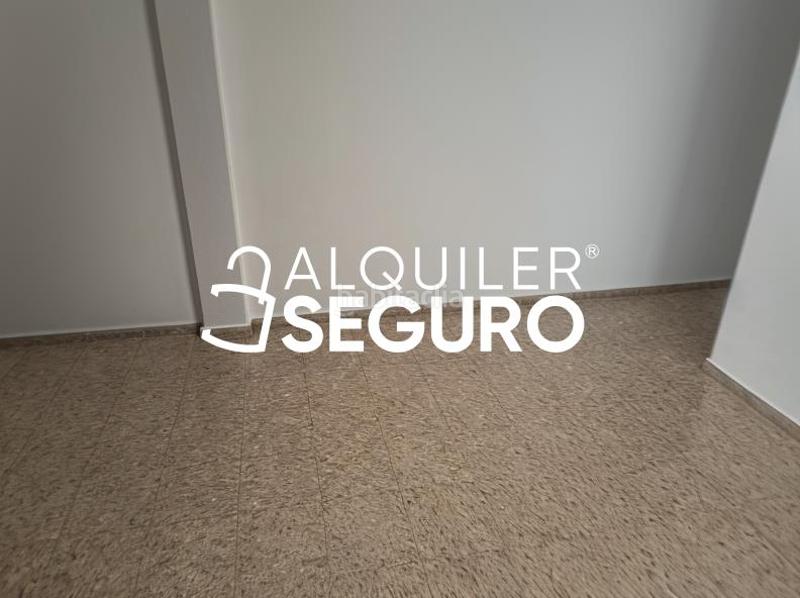 Foto 21b47702-2e49-44c4-8860-bad562d409d7. Rent flat in Bellavista Sevilla