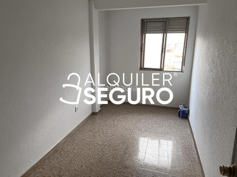Foto 958e55f2-68d0-401f-9e08-c2ee61dab0f7. Rent flat in Bellavista Sevilla