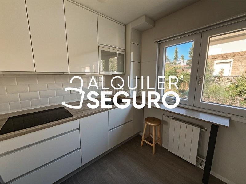 Foto dc55eda2-8e62-44d6-adf0-fce47b3ef8f7. Affitto appartamento con riscaldamento in San Agustín de Guadalix