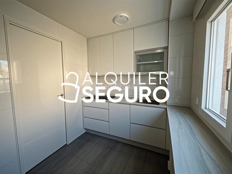 Foto 25deabe2-cf65-427b-b70a-67c7d7f198b4. Miete etagenwohnung mit heizung in San Agustín de Guadalix