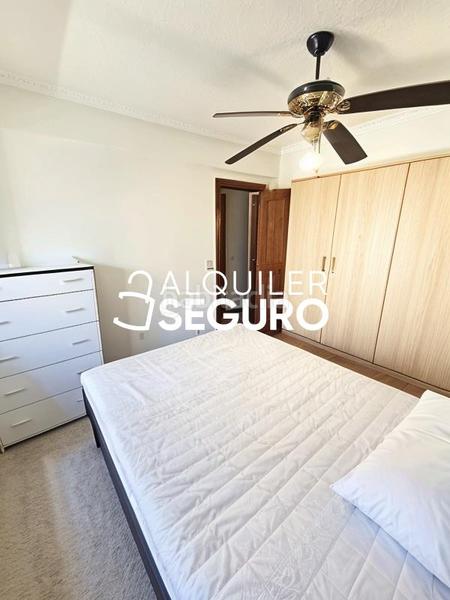 Foto 9140cbd0-a2d4-4d15-b1e9-2d2c86d8ec3d. Affitto appartamento con riscaldamento in Reyes Católicos Alcalá de Henares