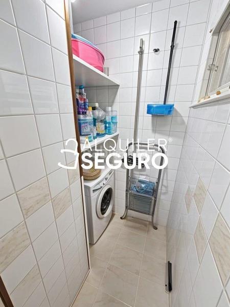 Foto 18bc7c7e-235d-4ffc-9c9b-a4f24e34ed39. Location appartement avec chauffage dans Reyes Católicos Alcalá de Henares