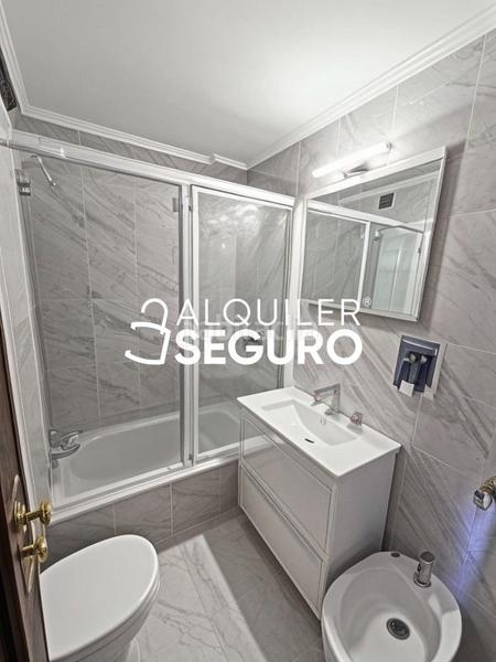 Foto 33332e0f-ad91-4310-abd2-b5266a8fa396. Location appartement avec chauffage dans Reyes Católicos Alcalá de Henares