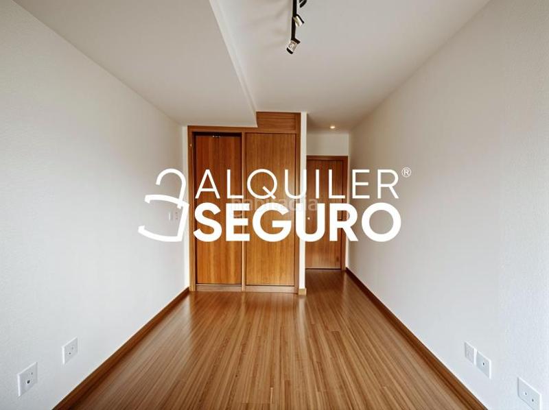 Foto 35e4ee0b-f73a-42e8-bb28-88f74b699fd0. Location appartement avec chauffage parking piscine dans Rozas de Madrid (Las)