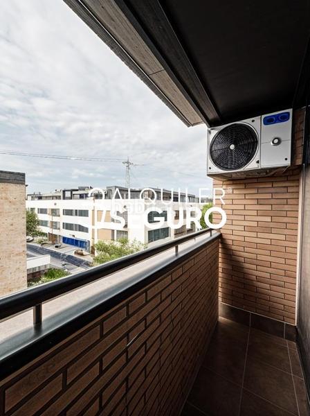 Foto 6f646889-87a4-4a4c-aa68-bef510b7b123. Location appartement avec chauffage parking piscine dans Rozas de Madrid (Las)