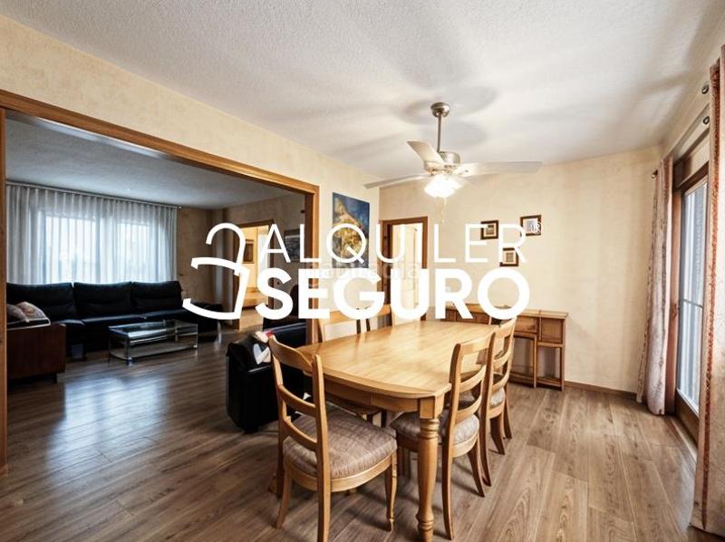 Foto 01be0877-95c4-4873-9994-c762f61c06e1. Location chalet avec chauffage dans Avenida Europa Pozuelo de Alarcón