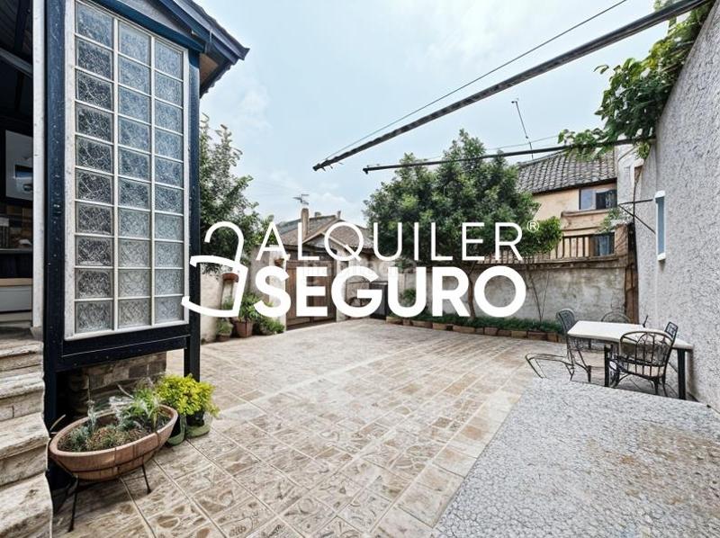 Foto 546b094a-8847-4e94-9b2c-0b064bcd84a8. Location chalet avec chauffage dans Avenida Europa Pozuelo de Alarcón