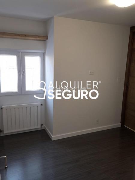 Foto 906fc0b7-612e-4ed1-9b98-144cbc14b875. Rent flat with heating in Numancia Madrid