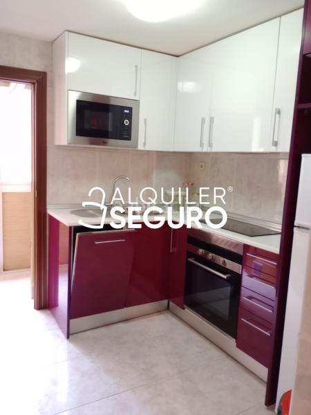 Foto b5d81af6-af5e-4b12-bd01-626182e3c6dd. Alquiler piso  c de josé maría de pereda en Ventas Madrid