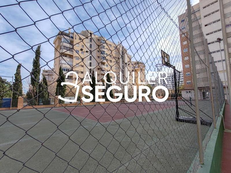 Foto a8fe2367-d312-40ed-98a2-d8df86610691. Location appartement avec parking piscine dans Playa de San Juan Alicante