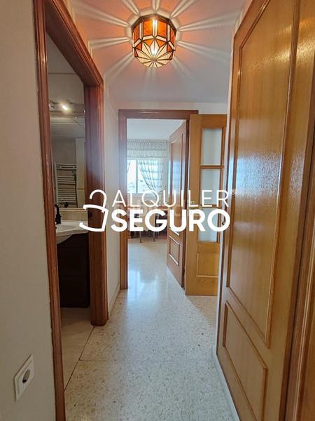 Foto f68402ec-8e62-40a1-b9f1-2a53ce0f9a7f. Miete etagenwohnung mit parking pool in Playa de San Juan Alicante