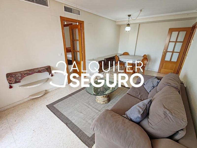 Foto 0126b82a-d0e6-475d-9933-73c0e4cdc752. Rent flat with parking pool in Playa de San Juan Alicante