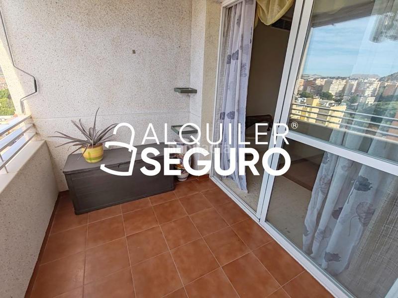 Foto 715b61c3-bac3-4f6c-8203-7ee7f9b661bd. Rent flat with parking pool in Playa de San Juan Alicante