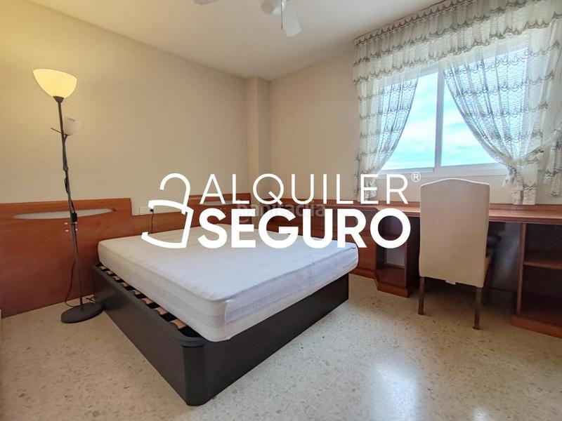 Foto d2d6e50c-fe32-46e4-98ab-b4013a6e63c2. Rent flat with parking pool in Playa de San Juan Alicante