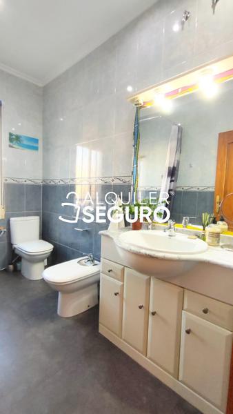 Foto a345f105-7026-4573-bdc8-0fb469fe138a. Rent flat in El Botànic Valencia