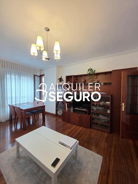 Foto 06ca2900-316e-4713-babd-caa3343f9038. Rent flat with heating parking in Arteagabeitia - Retuerto - Kareaga Barakaldo