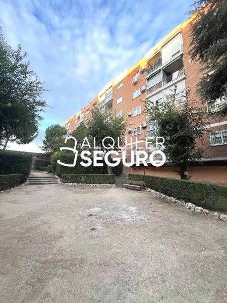 Foto d0478c6e-789e-4185-9313-15982346ae7a. Lloguer pis amb calefacció piscina a Los Rosales Madrid